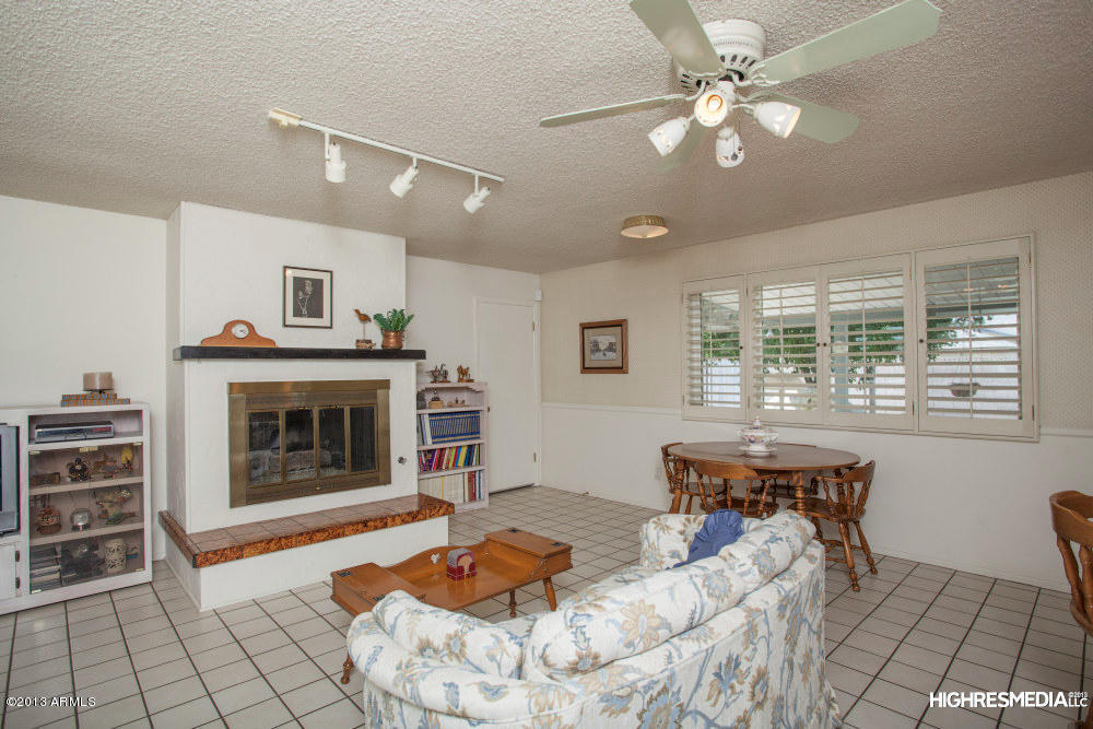 3702 West Shangri-la Road Phoenix, AZ 85029 - Photo 13 of 24 HRM3011w