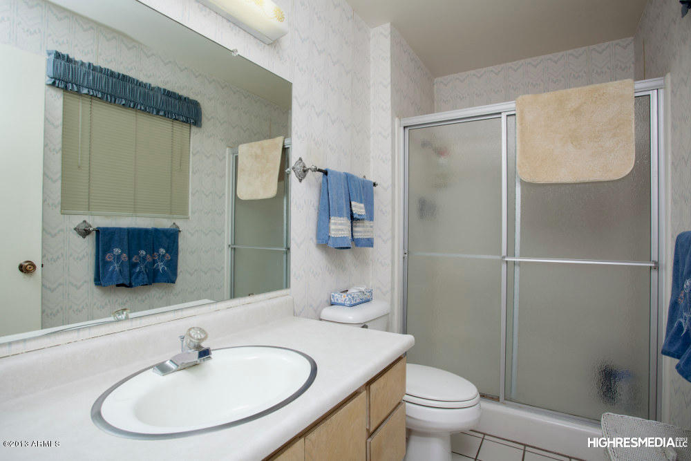 3702 West Shangri-la Road Phoenix, AZ 85029 - Photo 19 of 24 HRM3027w