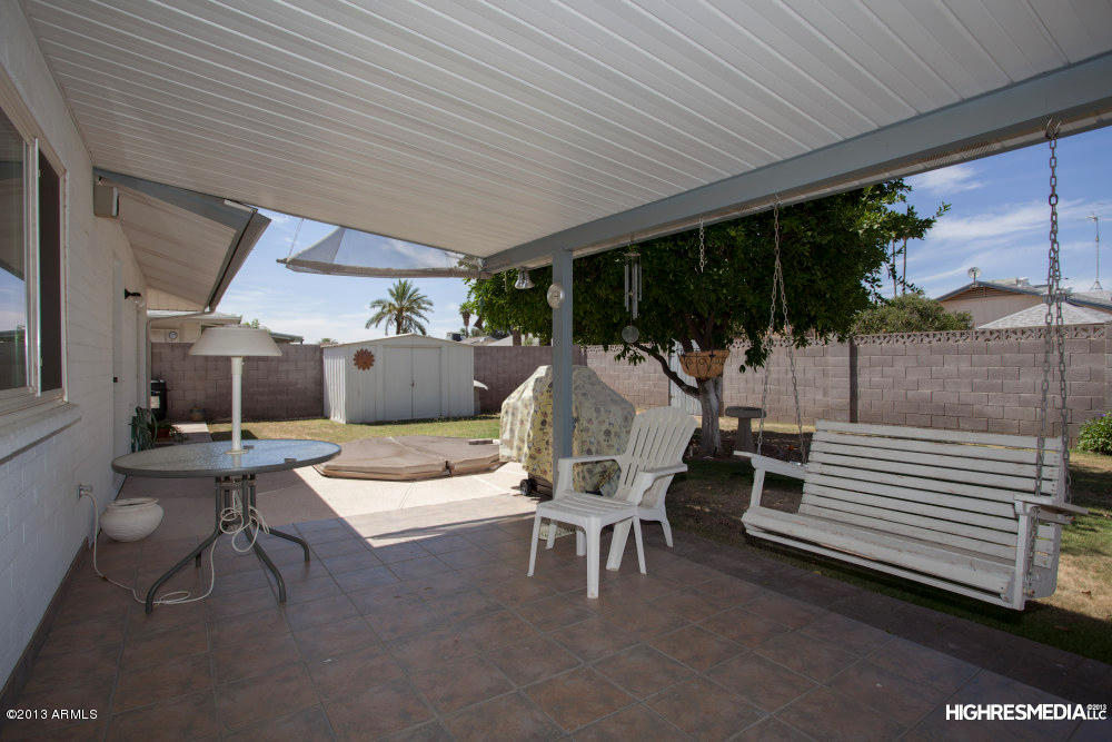 3702 West Shangri-la Road Phoenix, AZ 85029 - Photo 2 of 24 HRM3004w