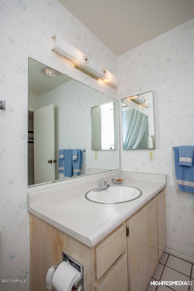 3702 West Shangri-la Road Phoenix, AZ 85029 - Photo 23 of 24 HRM3032w