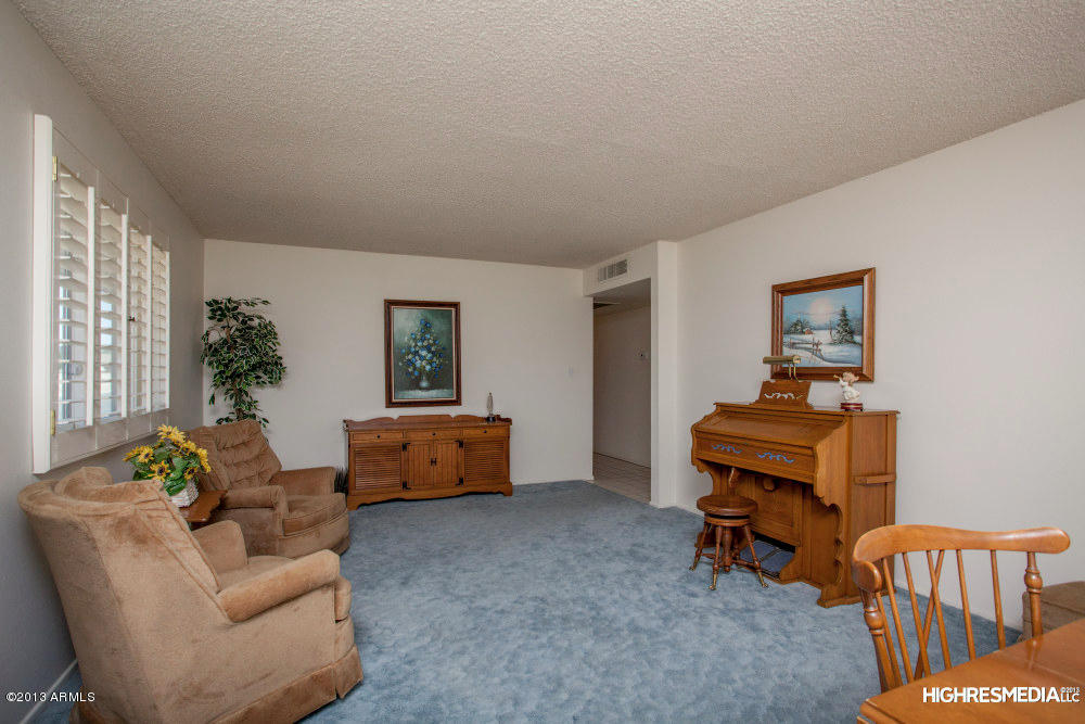 3702 West Shangri-la Road Phoenix, AZ 85029 - Photo 9 of 24 HRM3020w