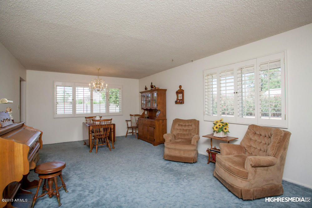 3702 West Shangri-la Road Phoenix, AZ 85029 - Photo 10 of 24 HRM3018w