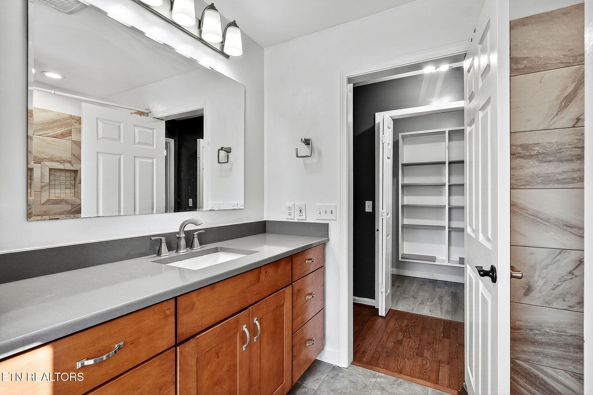 288 Mallory Circle Livingston, TN 38570 - Photo 16 of 35 017_DSC01740