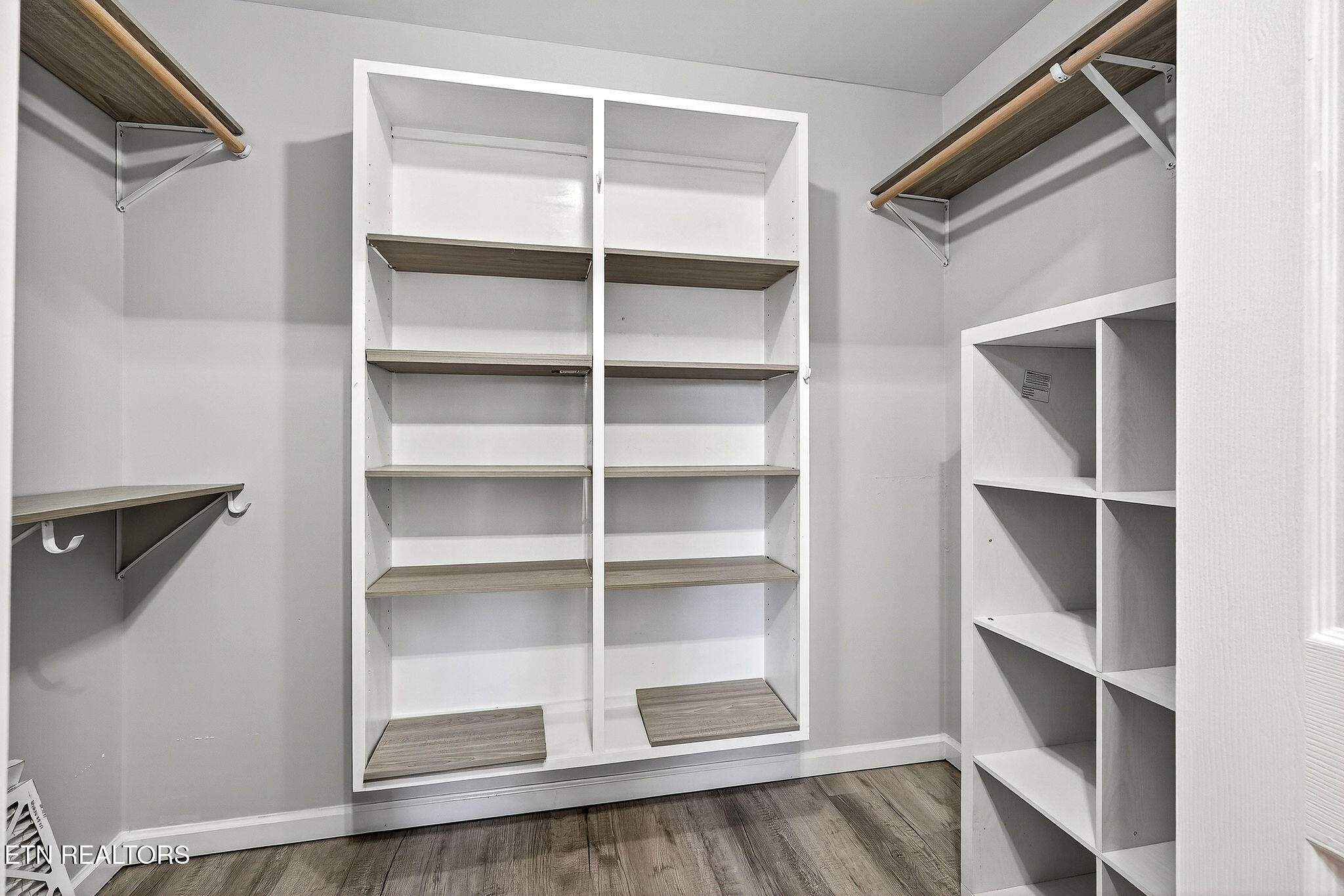 288 Mallory Circle Livingston, TN 38570 - Photo 19 of 35 020_DSC01753