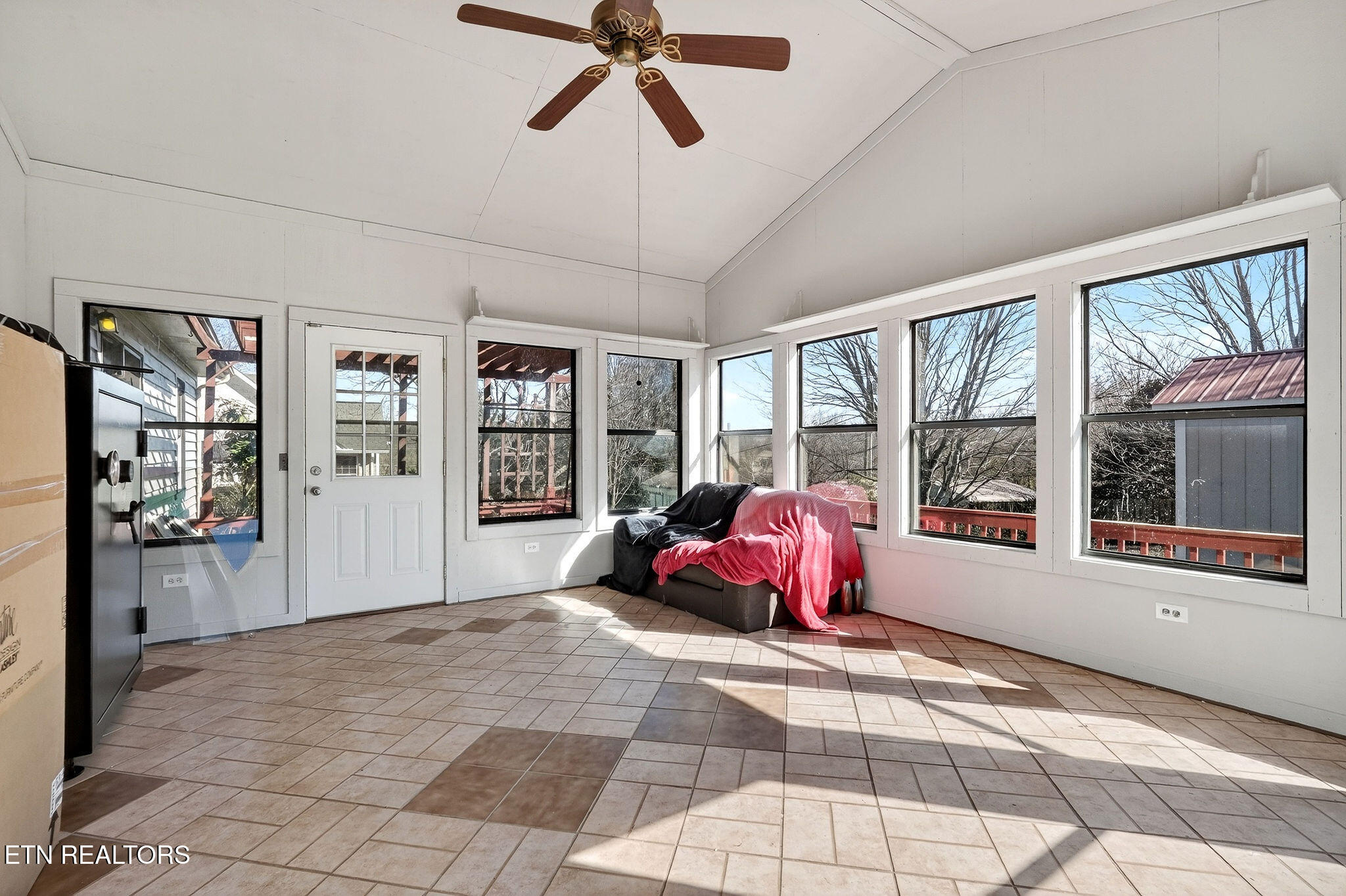 288 Mallory Circle Livingston, TN 38570 - Photo 21 of 35 022_DSC01762