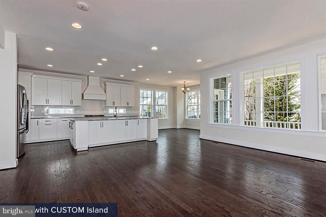 6213 Mcconnell Lane Springfield, VA 22152 - Photo 2 of 29 *Images used are representative only*