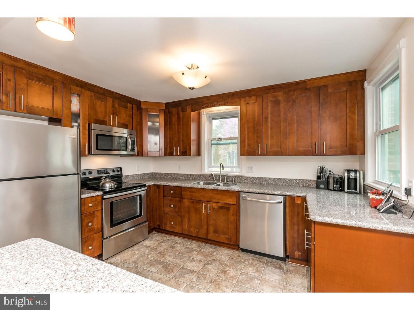 62 Heffner Road Royersford, PA 19468 - Photo 7 of 13 Kitchen