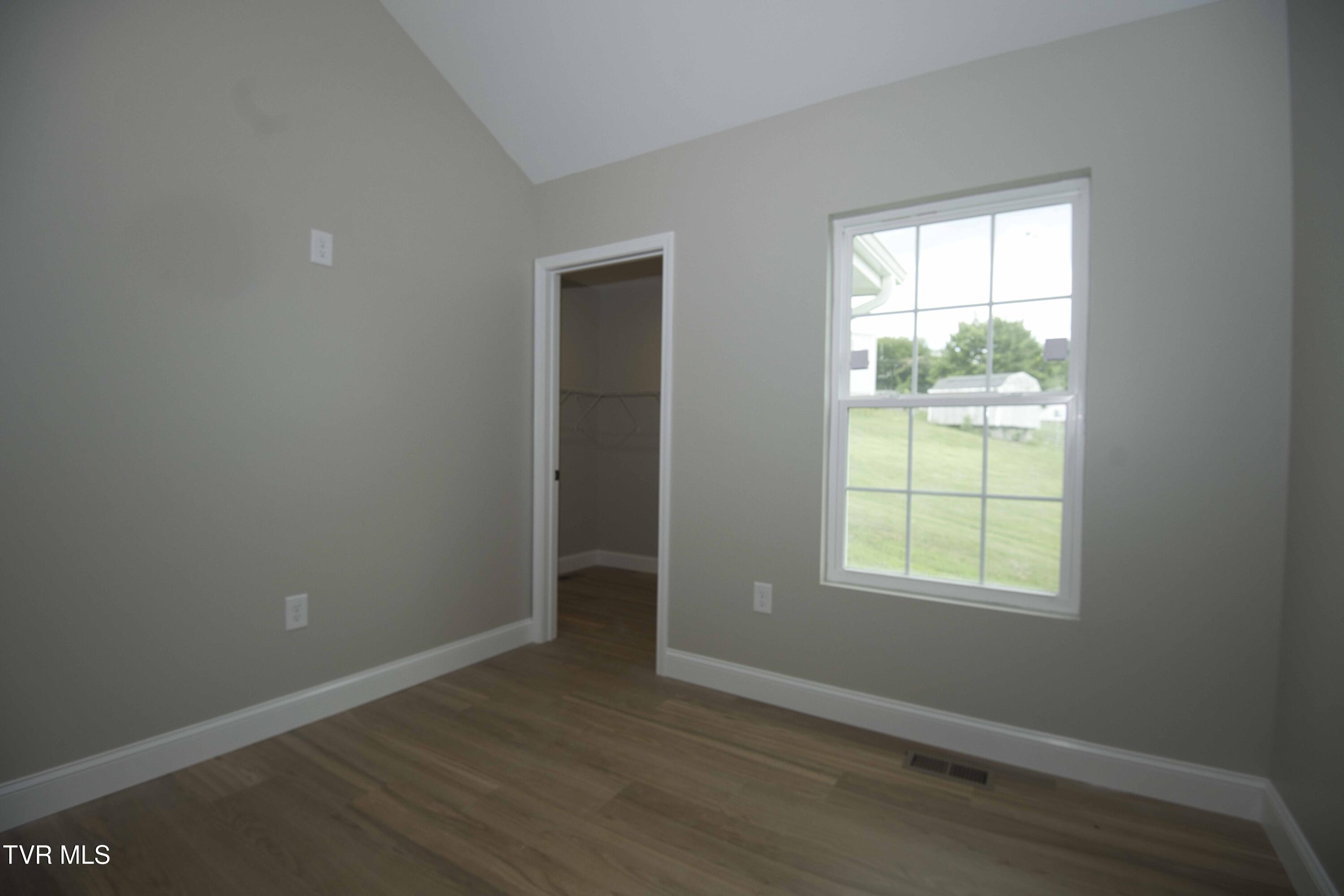 1720 Pendleton Street Kingsport, TN 37660 - Photo 11 of 20 Pendleton_14