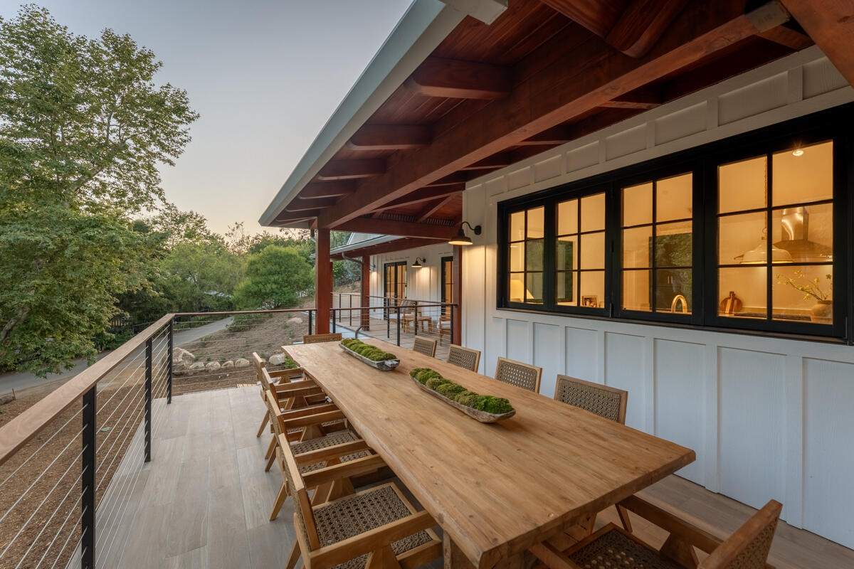 2243 Las Canoas Road Santa Barbara, CA 93105 - Photo 32 of 37 32 Deck Dining