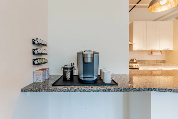 $3,500 | 240 East Illinois Street, Unit 604, Chicago, IL 60611