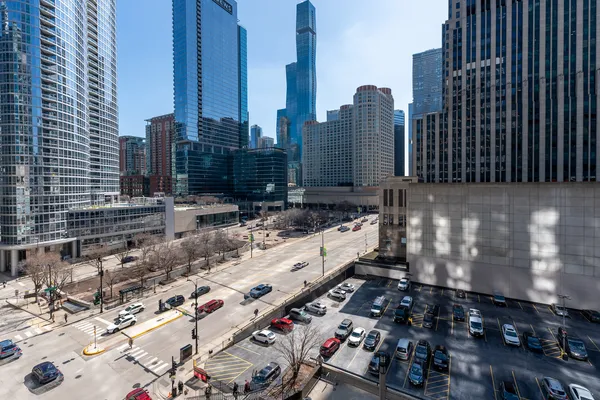 $3,500 | 240 East Illinois Street, Unit 604, Chicago, IL 60611