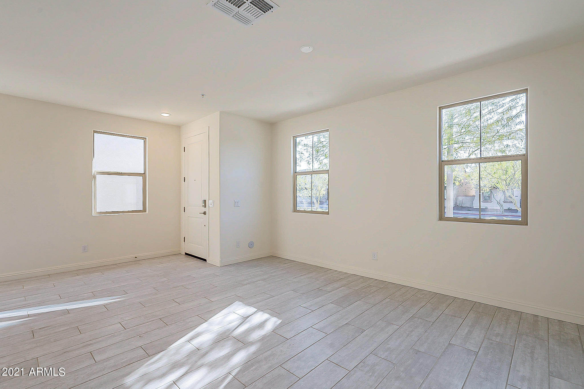20872 West Thomas Road Buckeye, AZ 85396 - Photo 4 of 64 Thomas-6