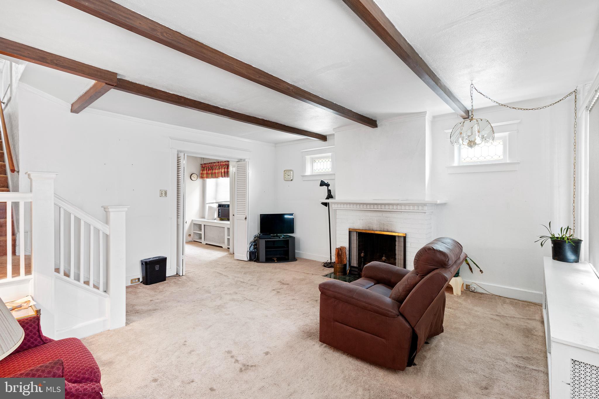 648 Rutherford Avenue Trenton, NJ 08618 - Photo 5 of 25 Gallery Image 5