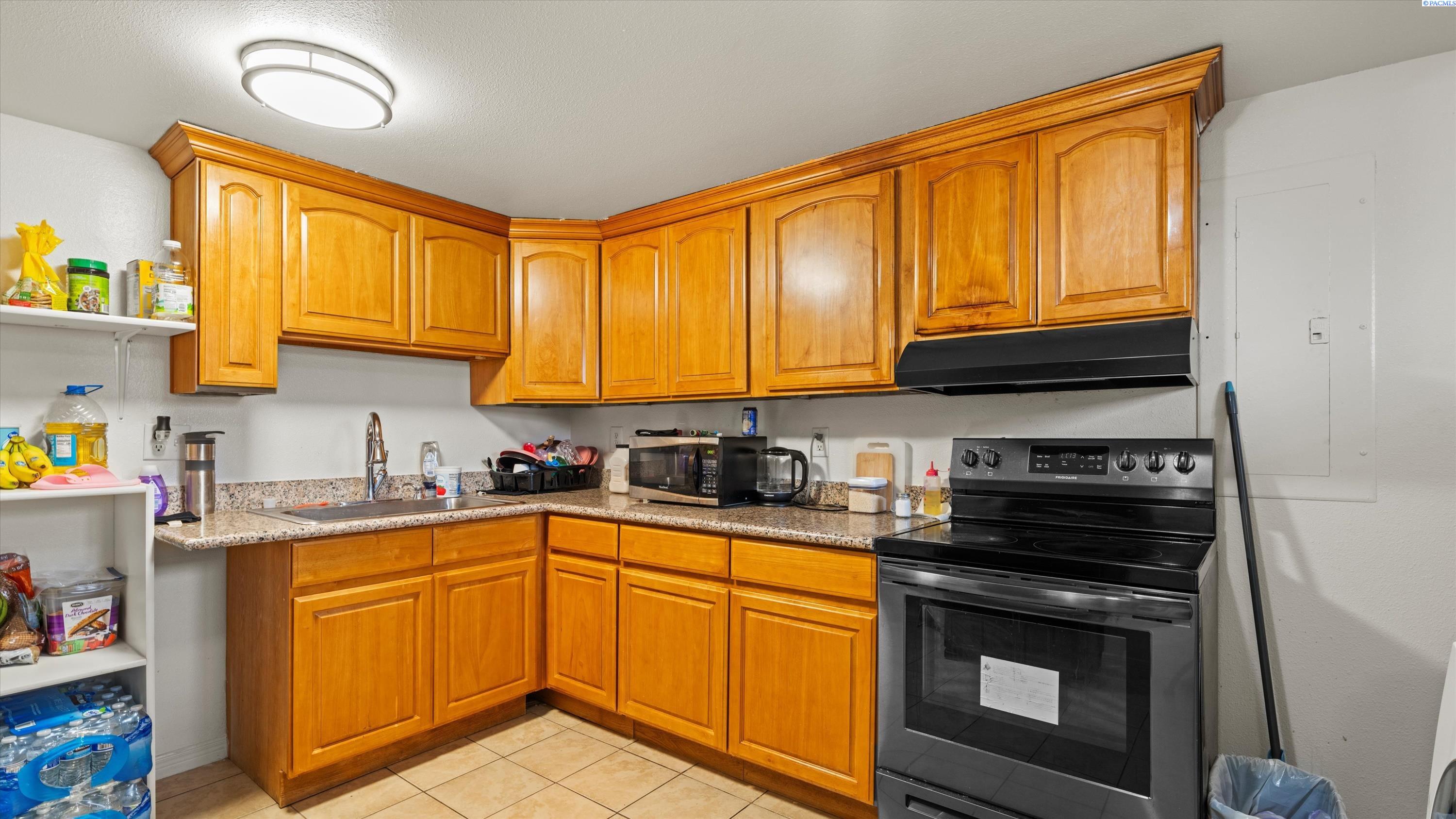 9121 Taylor Flats Road Pasco, WA 99301 - Photo 22 of 49 Gallery Image 22