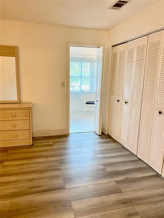 $124,500 | 10032 65th Avenue North, Unit 17, St. Petersburg, FL 33708