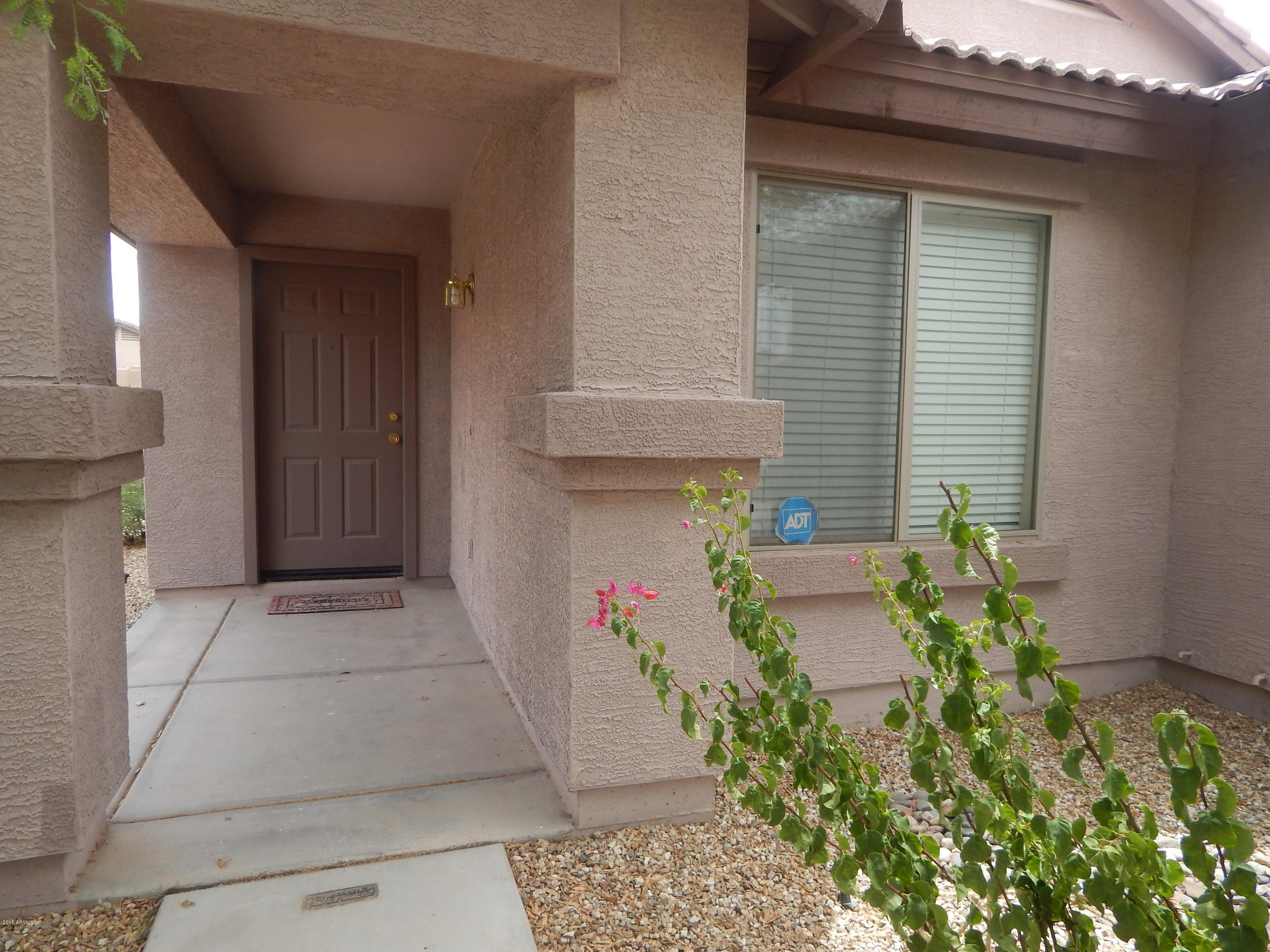 17265 West Apache Street Goodyear, AZ 85338 - Photo 3 of 21 DSCN4351