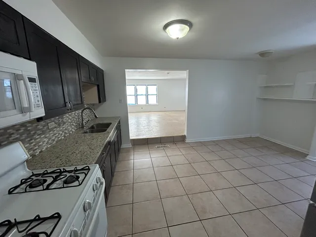 $1,900 | 1436 Forest Place, Calumet City, IL 60409