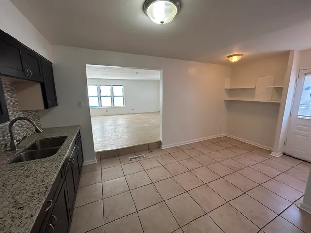 $1,900 | 1436 Forest Place, Calumet City, IL 60409