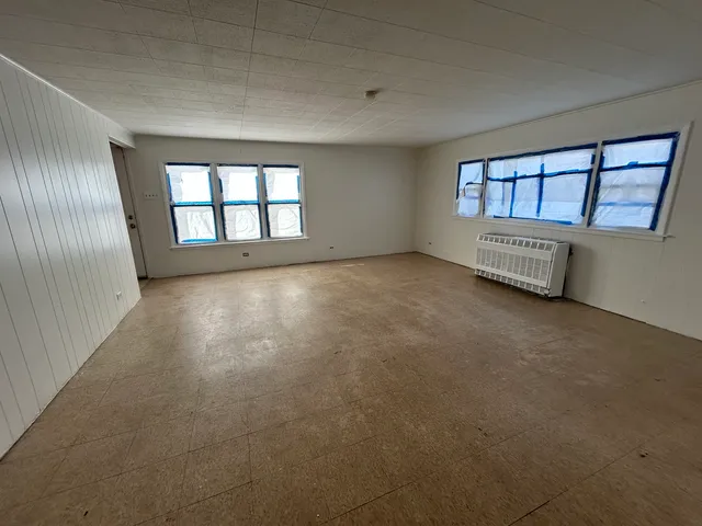 $1,900 | 1436 Forest Place, Calumet City, IL 60409