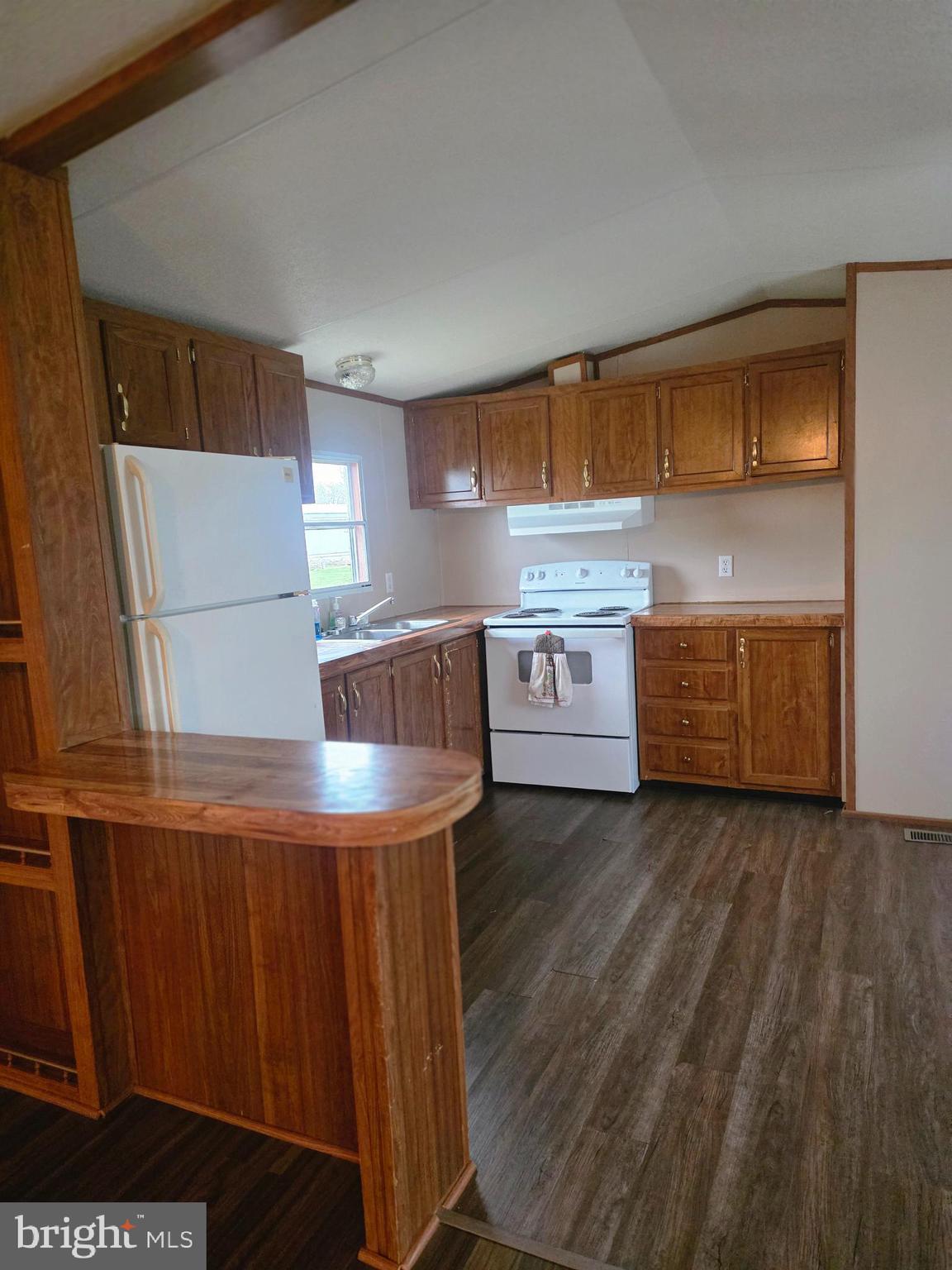 1024 Warm Spring Road, Unit 88 Chambersburg, PA 17202 - Photo 7 of 8 Kitchen