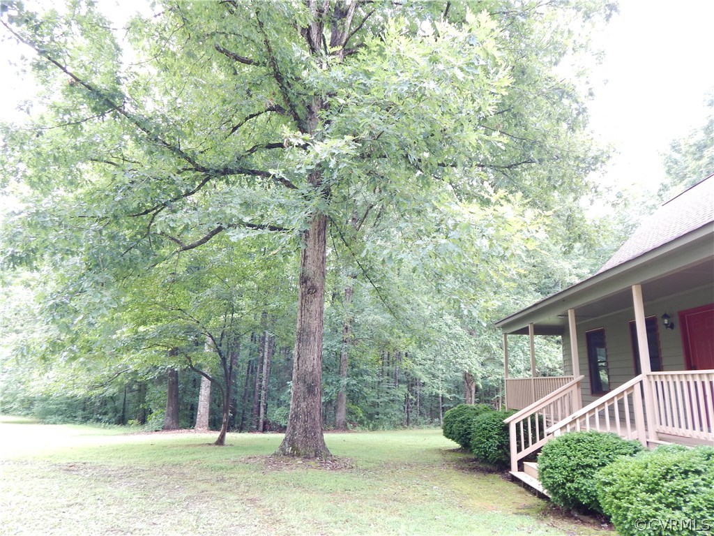 6535 Blenheim Road Powhatan, VA 23139 - Photo 11 of 49 Gallery Image 11