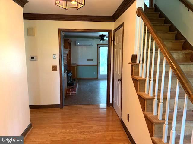 22360 Great Oak Landing Road Chestertown, MD 21620 - Photo 14 of 65 Inviting entryway with classic charm.
