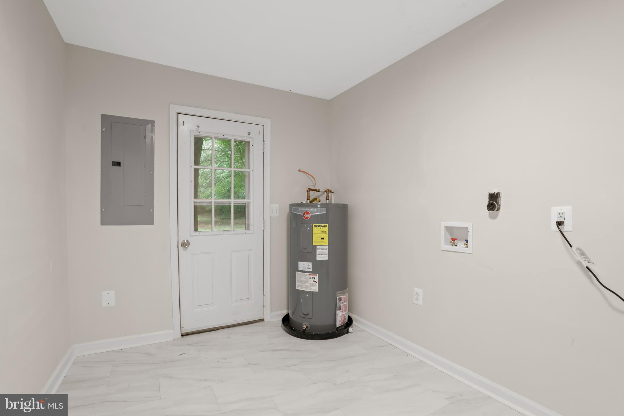 1003 Cedar Hill Road Colonial Beach, VA 22443 - Photo 25 of 25 a view of an empty room