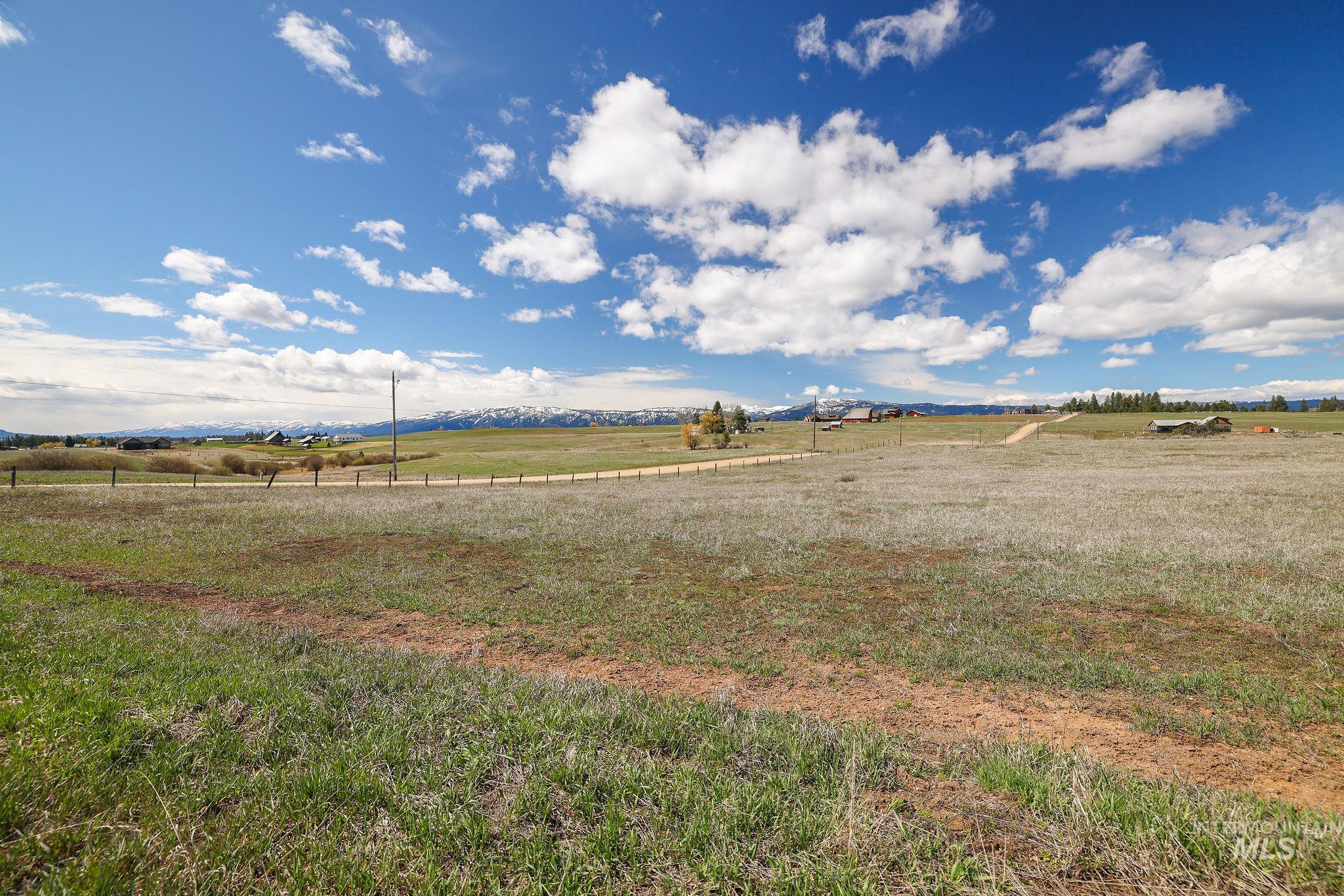 13739 Grouse Knoll Road McCall, ID 83638 - Photo 3 of 15