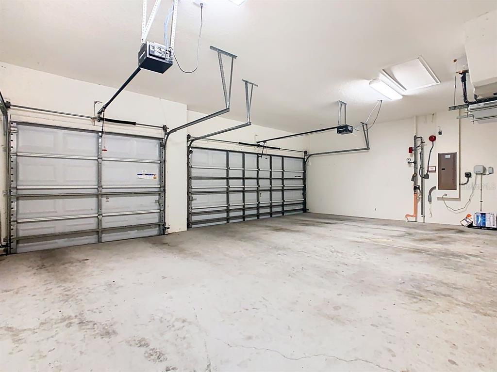 1918 Berry Road Plant City, FL 33567 - Photo 44 of 53 a view of a garage