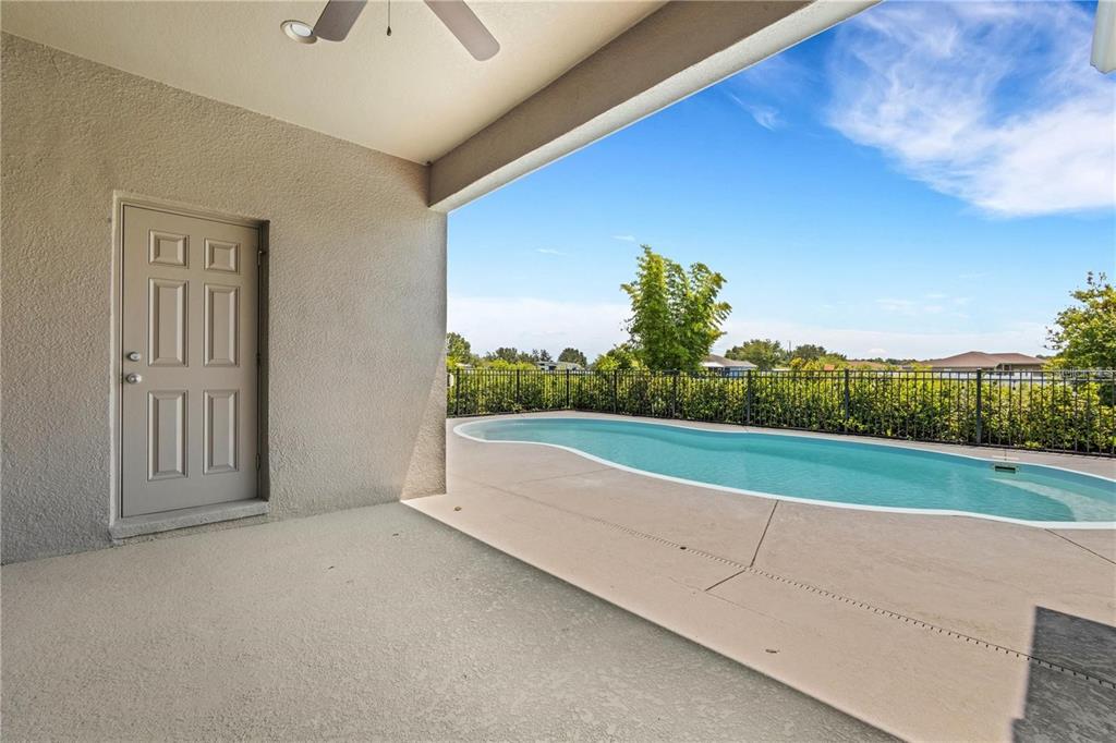1918 Berry Road Plant City, FL 33567 - Photo 46 of 53 a view of an outdoor space and a yard