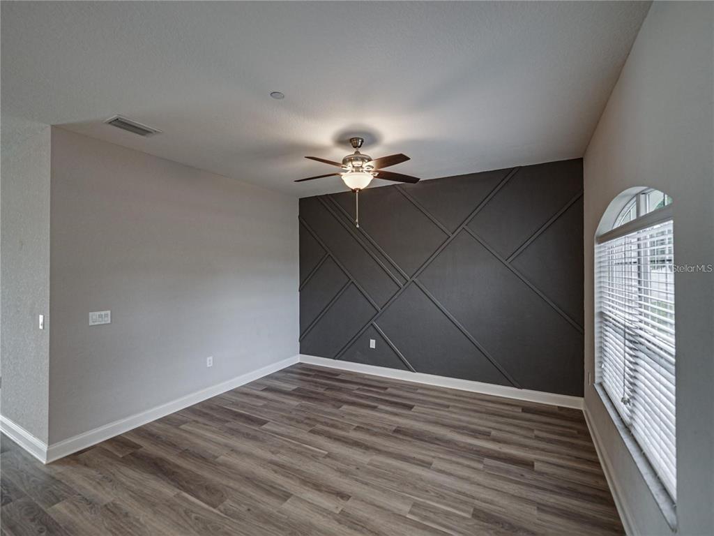 1918 Berry Road Plant City, FL 33567 - Photo 10 of 53 a view of a livingroom with wooden floor