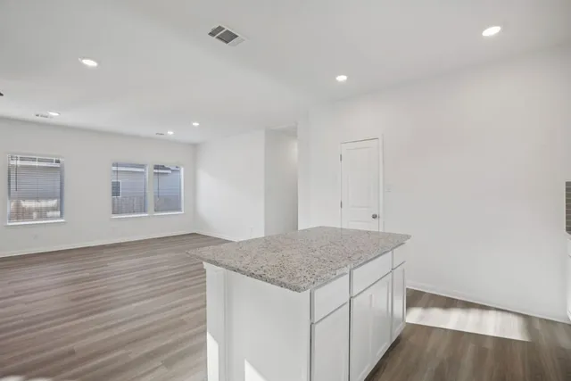 $324,900 | 120 Outlaw Drive, Jarrell, TX 76537