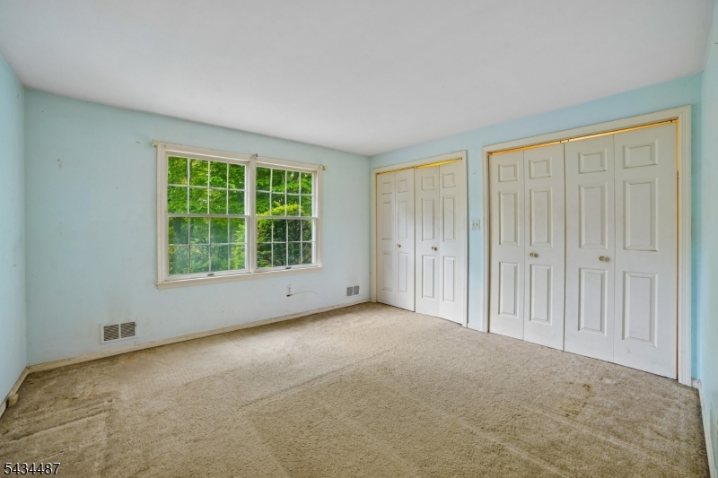 137 Beekman Road Summit, NJ 07901 - Photo 25 of 44