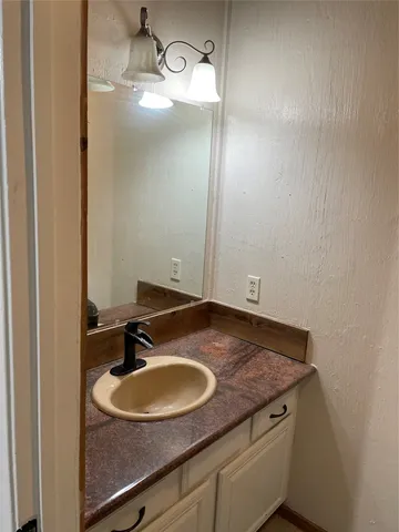 $255,000 | 102 B Falcon, Horseshoe Bay, TX 78657