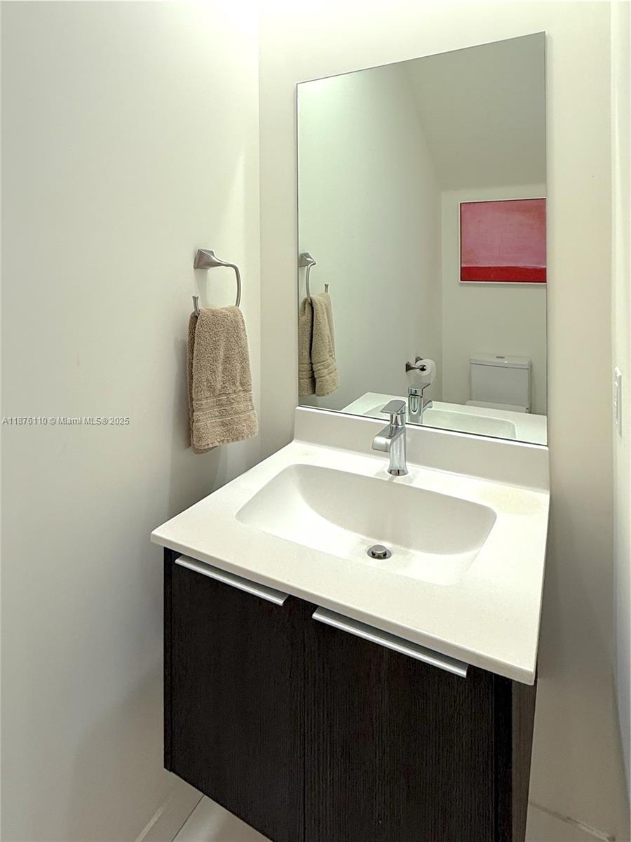 6670 Northwest 103rd Path, Unit 1 Doral, FL 33178 - Photo 7 of 24