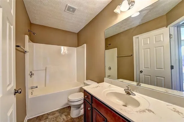 $3,600 | 670 Roxford Lane Northeast, Buford, GA 30518