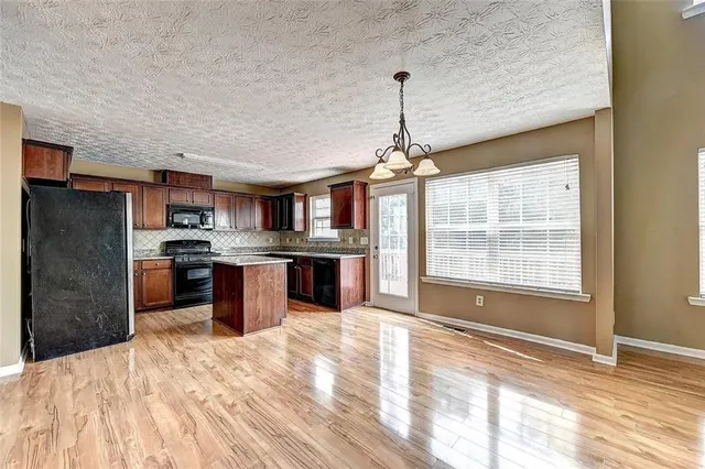 $3,600 | 670 Roxford Lane Northeast, Buford, GA 30518