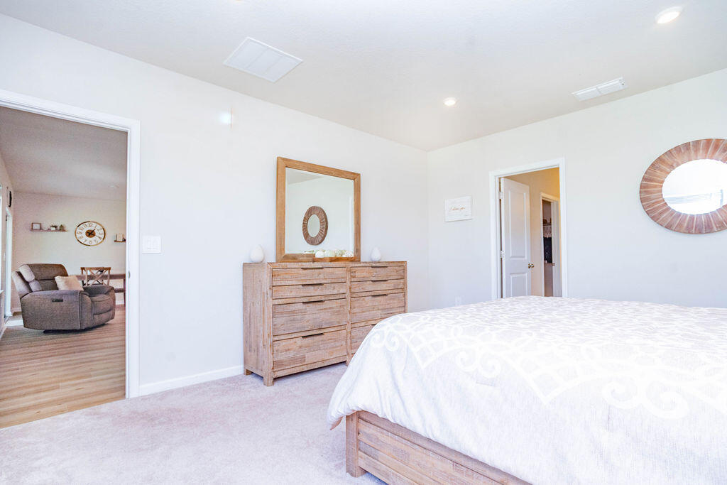 4198 Keeson Circle Vero Beach, FL 32967 - Photo 21 of 59 DSC03872