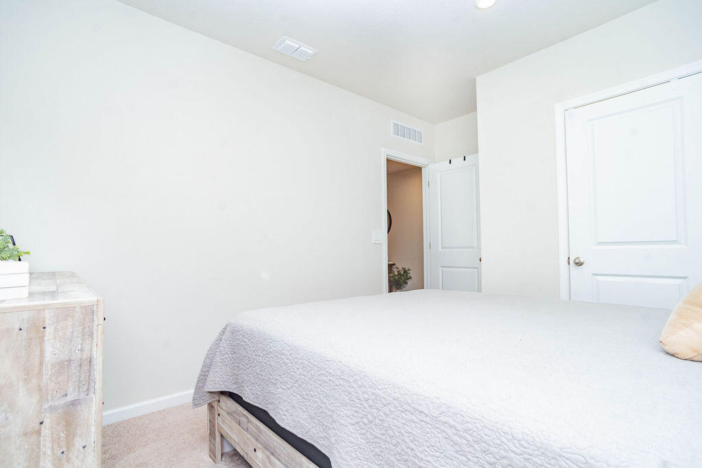 4198 Keeson Circle Vero Beach, FL 32967 - Photo 34 of 59 DSC03971