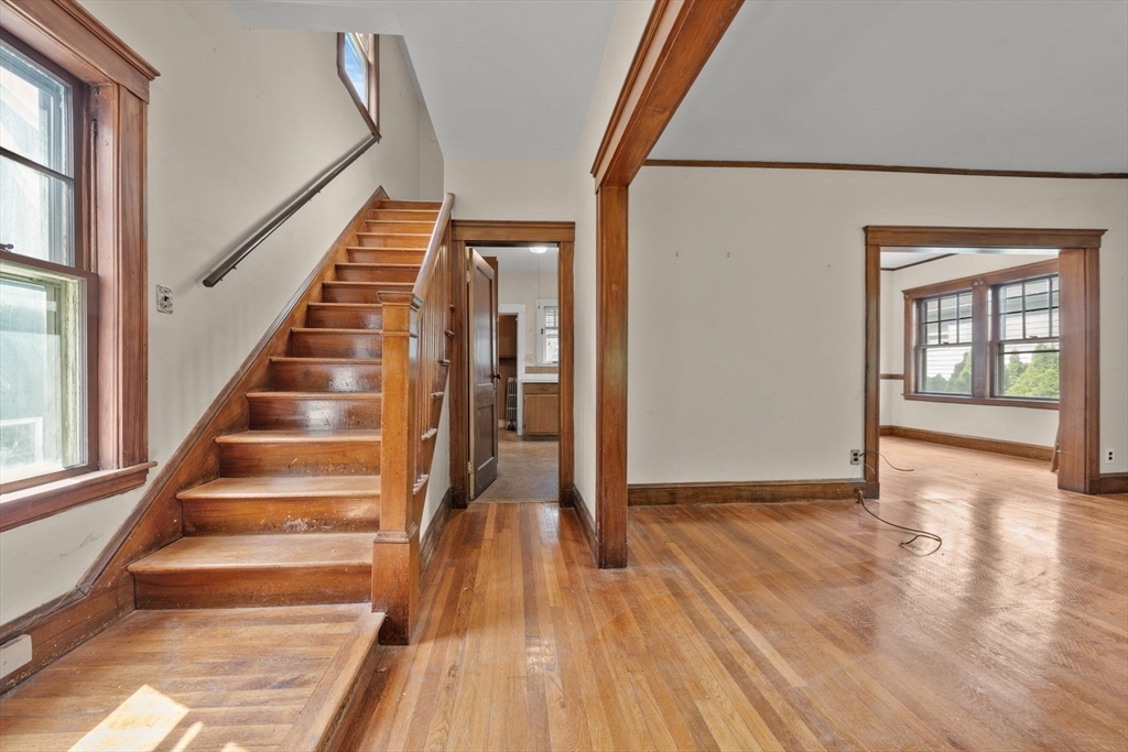 242 Lincoln Street Lexington, MA 02421 - Photo 6 of 30
