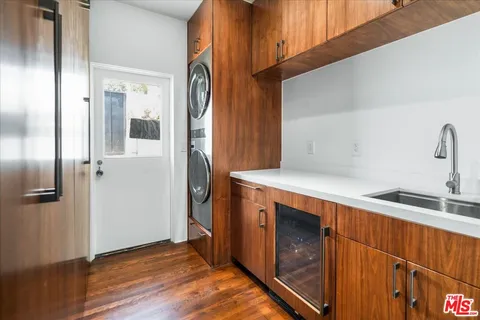 $10,375,000 | 909 North Alpine Drive, Beverly Hills, CA 90210