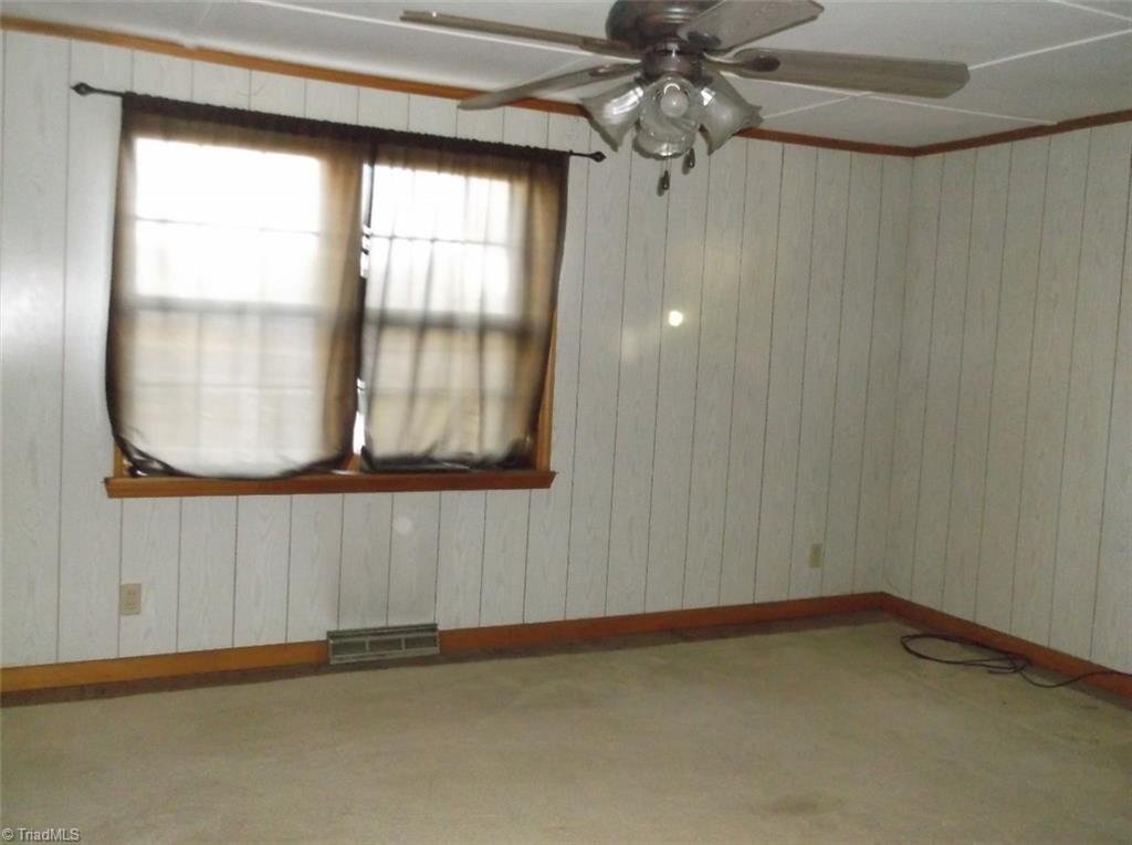5624 Davis Road Walkertown, NC 27051 - Photo 11 of 19 Gallery Image 11