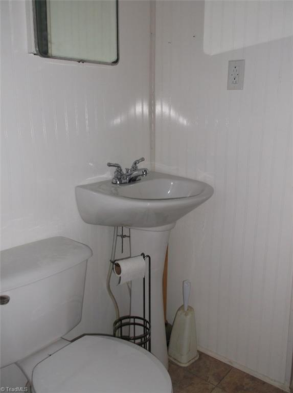 5624 Davis Road Walkertown, NC 27051 - Photo 17 of 19 Gallery Image 17