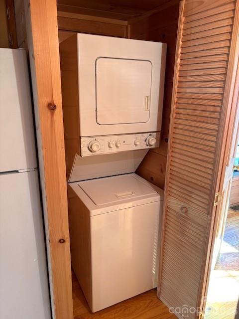 129 Mallard Loop Waynesville, NC 28785 - Photo 24 of 40 a utility room with dryer and washer