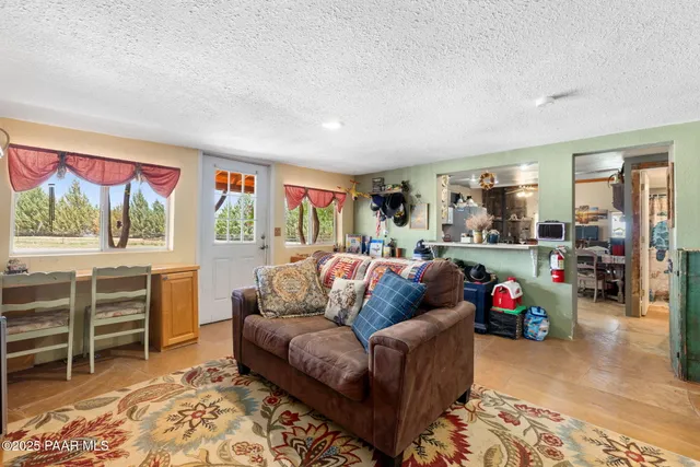 $599,999 | 3900 West Runway Road, Paulden, AZ 86334