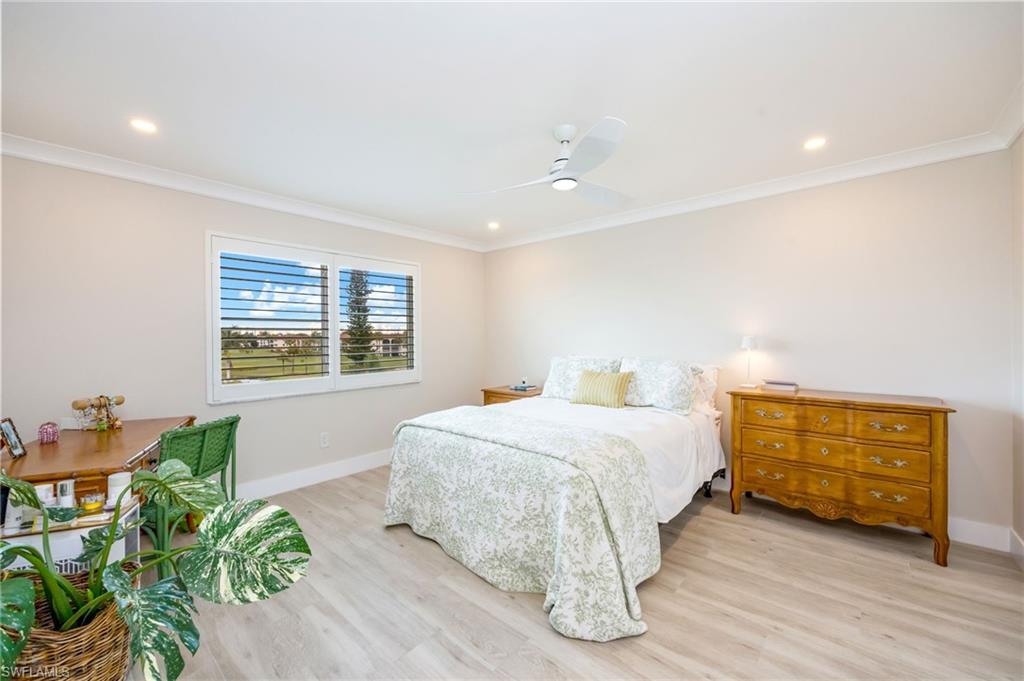 29 High Point Circle East, Unit 403 Naples, FL 34103 - Photo 18 of 50