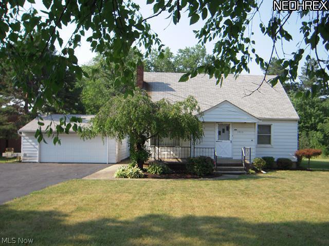 1935 North Ridge Road Lorain, OH 44055 - Photo 1 of 11