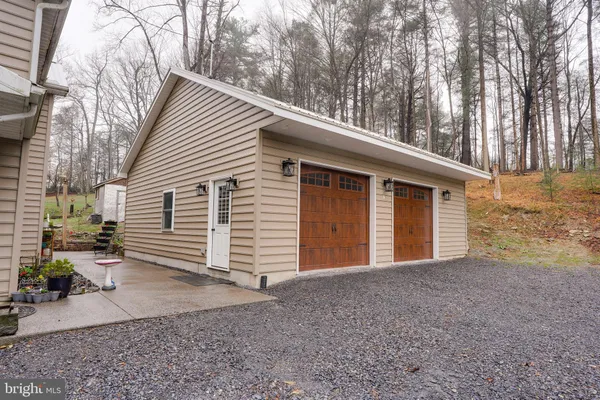 $374,900 | 3065 Buchanan Valley Road, Orrtanna, PA 17353