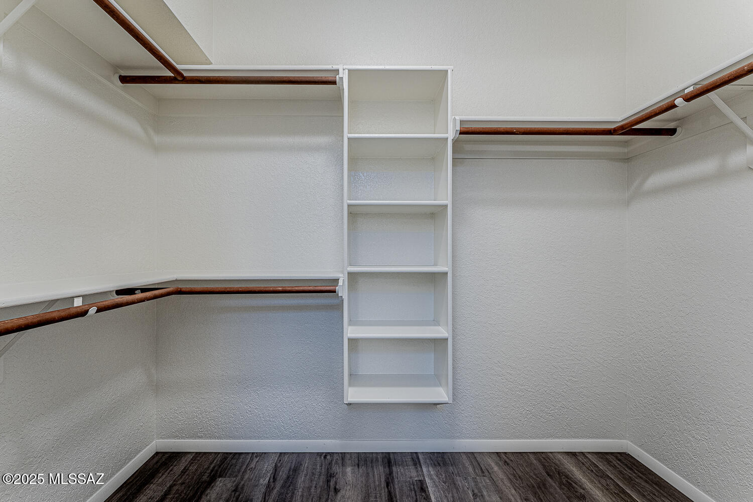 931 West Rio Guaymas Green Valley, AZ 85614 - Photo 29 of 39 a view of an empty walk in closet