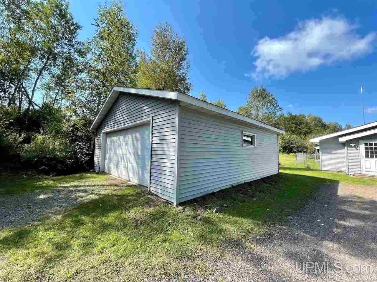 576 Bates-Gaastra Road Iron River, MI 49935 - Photo 14 of 32 Gallery Image 14